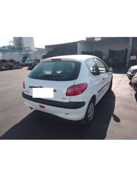 peugeot 206 berlina del año 1999