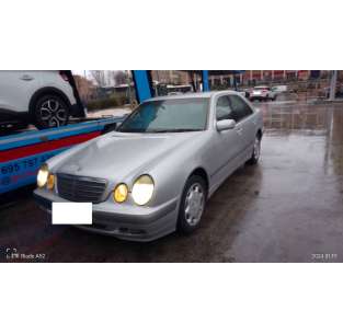 mercedes-benz clase e (w210) berlina diesel del año 2001