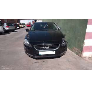 volvo v40 del año 2014