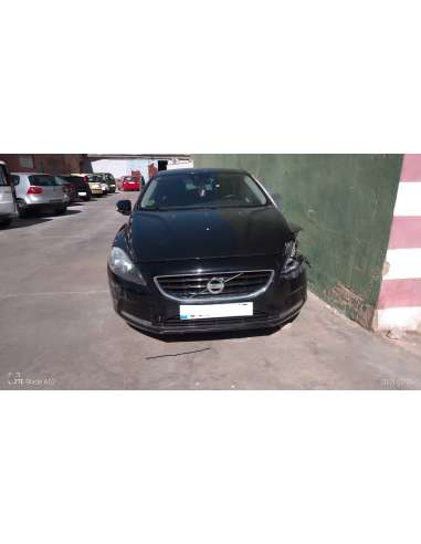 volvo v40 del año 2014