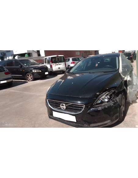 volvo v40 del año 2014