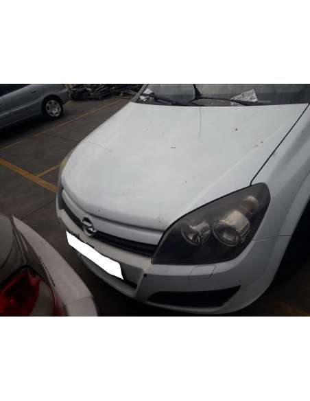 opel astra h berlina del año 2004