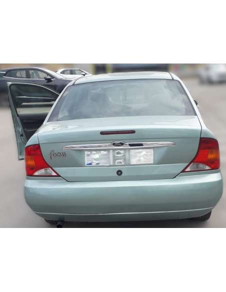 ford focus berlina (cak) del año 1950