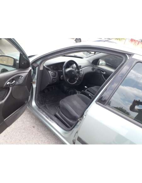 ford focus berlina (cak) del año 1950