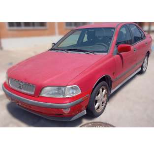 volvo s40 berlina del año 1997