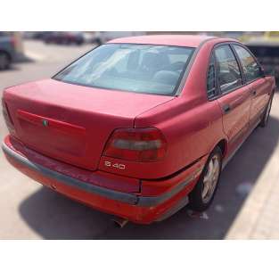 volvo s40 berlina del año 1997 2