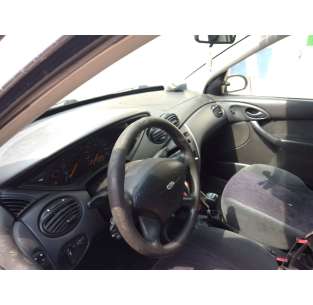 ford focus berlina (cak) del año 1999 2