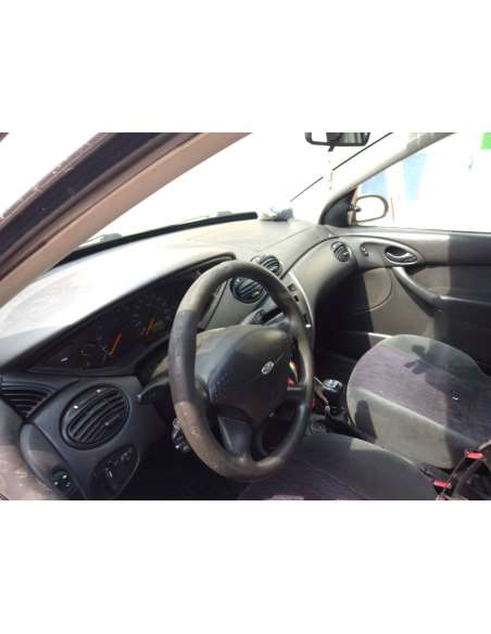 ford focus berlina (cak) del año 1999