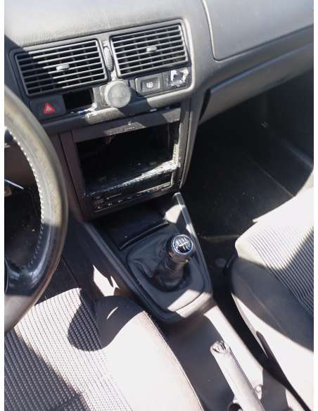 volkswagen golf iv berlina (1j1) del año 1998