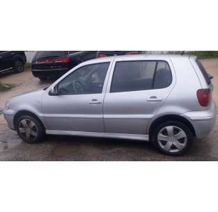 volkswagen polo berlina (6n2) del año 2000 2