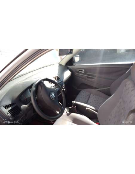 citroën xsara berlina del año 1999