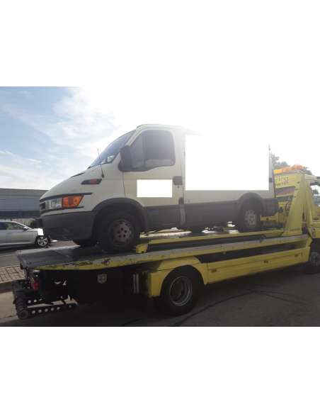 iveco daily caja cerrada (1999 =>) del año 2001