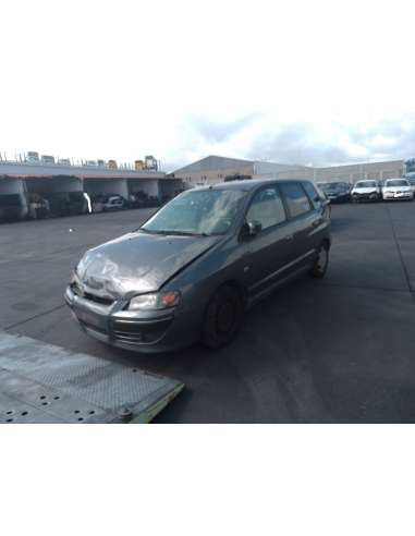 mitsubishi space star (dg0) del año 2003