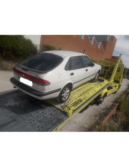 saab 900 berlina del año 1997