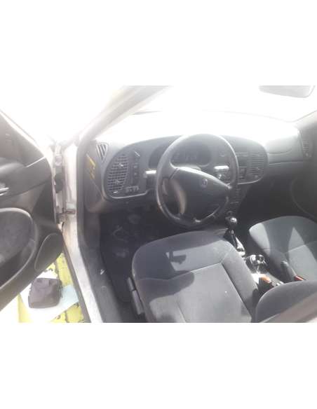 saab 900 berlina del año 1997