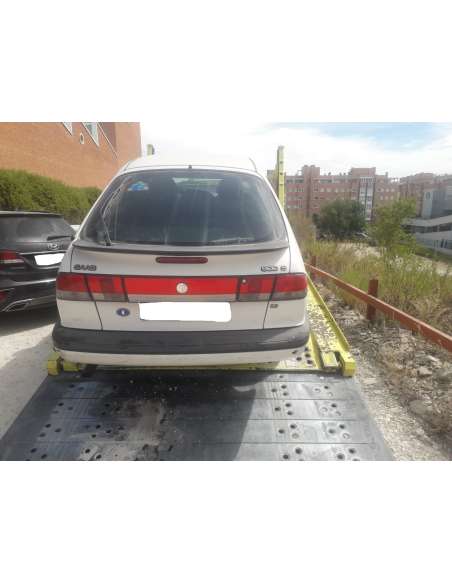 saab 900 berlina del año 1997