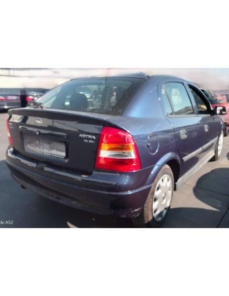 opel astra g berlina del año 2001