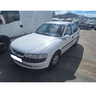 opel vectra b berlina del año 1997