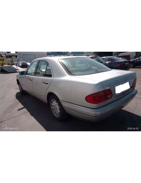 mercedes-benz clase e (w210) berlina diesel del año 1997