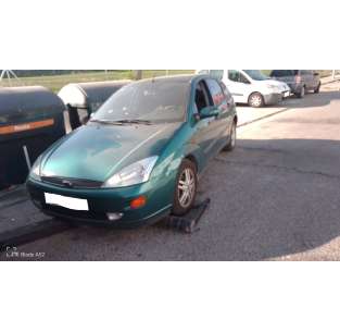 ford focus berlina (cak) del año 2001