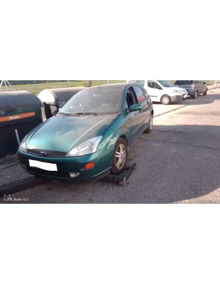 ford focus berlina (cak) del año 2001