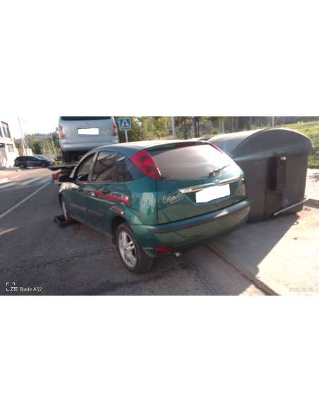 ford focus berlina (cak) del año 2001