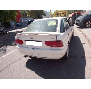 ford escort berlina/turnier del año 1998 2