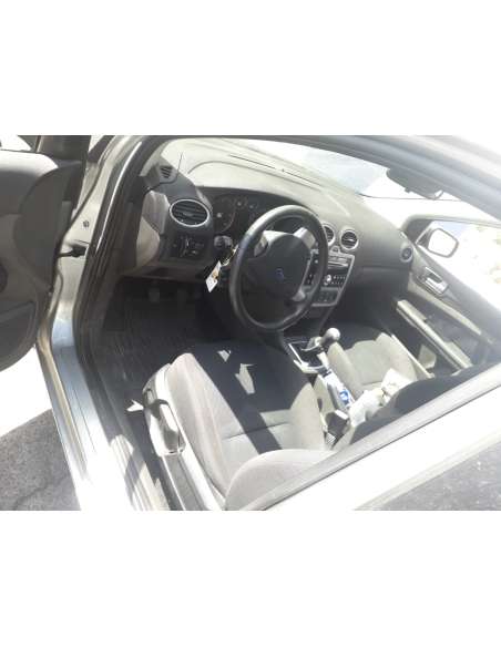 ford focus berlina (cap) del año 2005