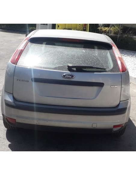 ford focus berlina (cap) del año 2005