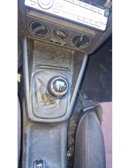 volkswagen golf iv berlina (1j1) del año 1998