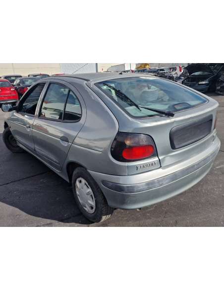 renault megane i berlina hatchback (ba0) del año 1998