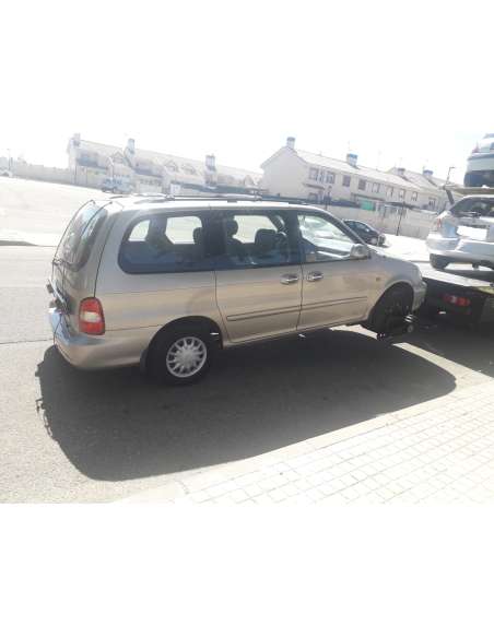 kia carnival del año 2001