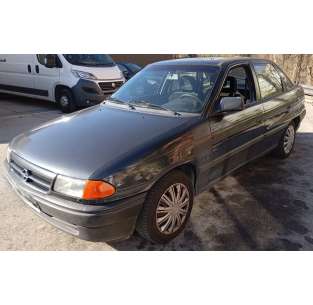 opel astra f berlina del año 1994