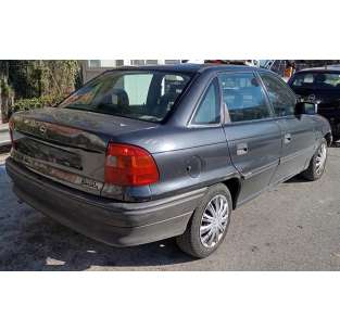 opel astra f berlina del año 1994 2