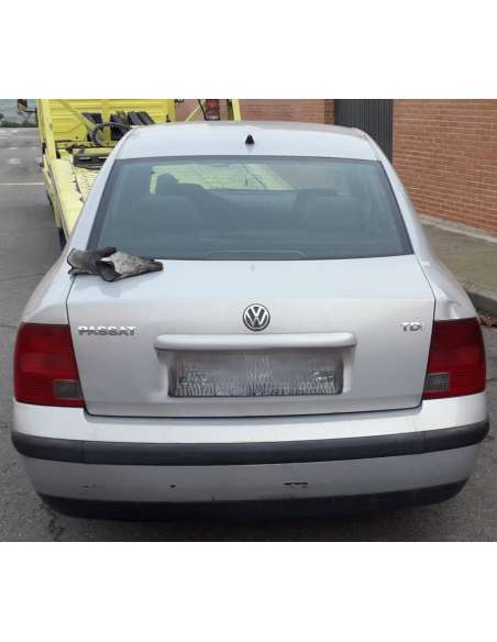volkswagen passat berlina (3b2) del año 1997