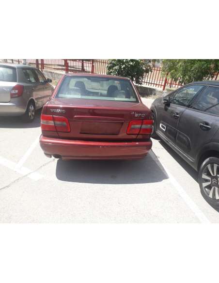 volvo s70 berlina del año 1999