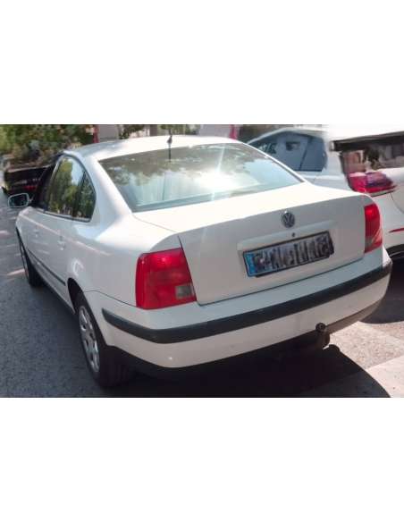 volkswagen passat berlina (3b2) del año 1999