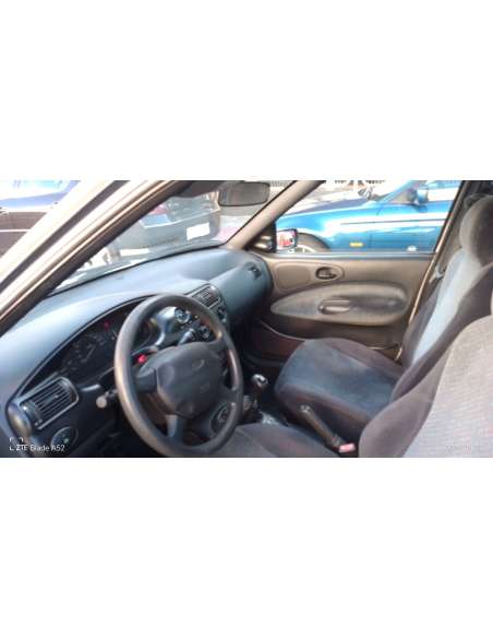 ford escort berlina/turnier del año 1995