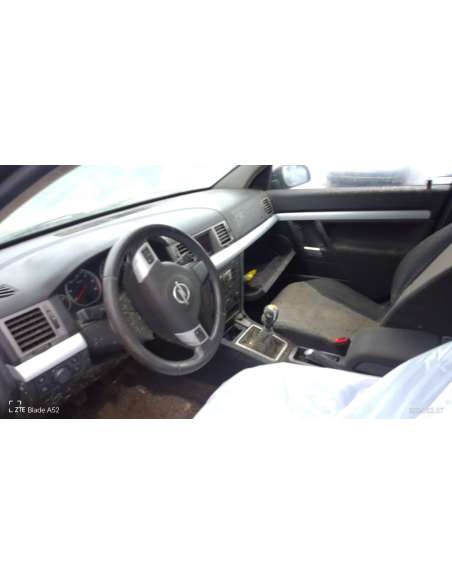 opel vectra c berlina del año 2005