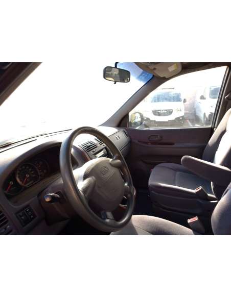 kia carnival ii del año 2002