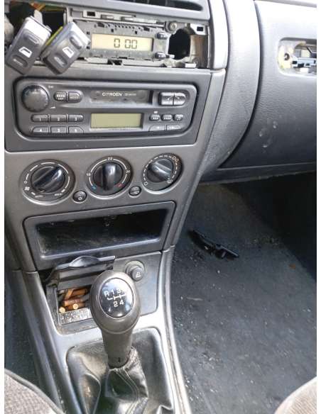 citroën xsara berlina del año 1999