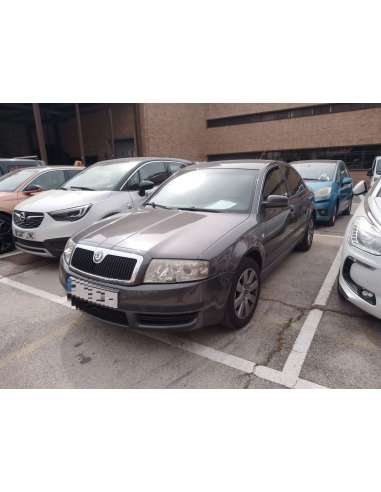 skoda superb (3u4) del año 2004