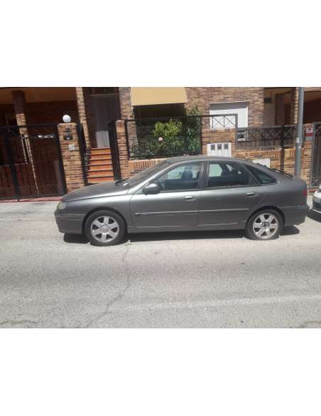 renault laguna (b56) del año 2000