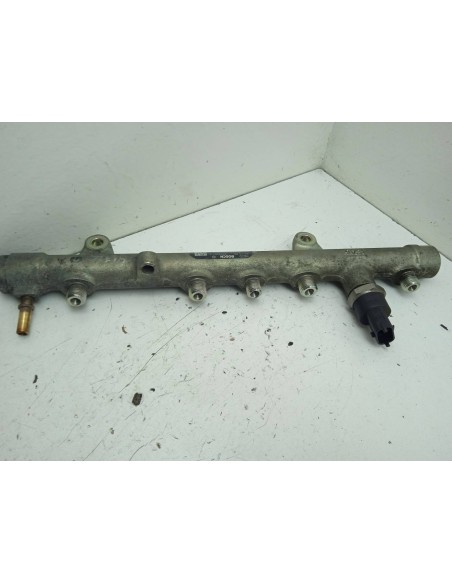 Recambio de rampa inyectora para renault scenic ii 1.9 dci diesel referencia OEM IAM 0445214065  