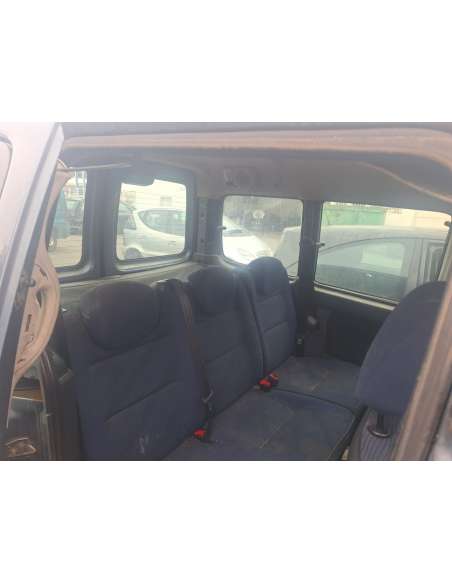 peugeot partner kombi del año 2010