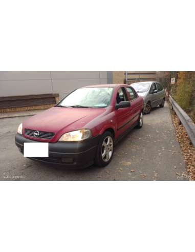 opel astra g berlina del año 2000
