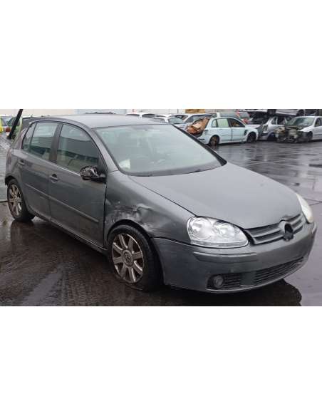 volkswagen golf v berlina (1k1) del año 2004