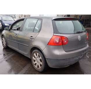 volkswagen golf v berlina (1k1) del año 2004 2