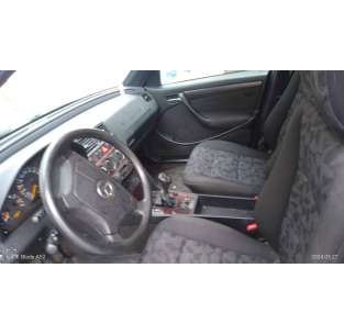 mercedes-benz clase c (w202) berlina del año 1999 2