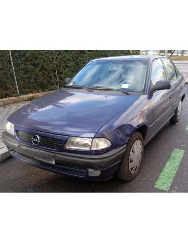 opel astra f berlina del año 1994